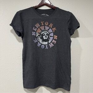 Aeropostale New York Graphic Black Shirt Women’s Size Large Classic Crew Top EUC